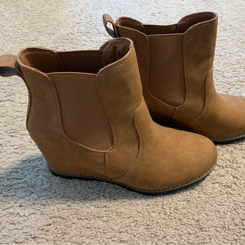 Women’s Target Booties - Picture 6 of 13
